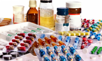 Prefeitura realiza compra de medicamentos para abastecer município