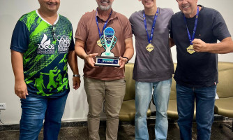 ENTREGA DE TROFÉU DO FUTSAL MASCULINO