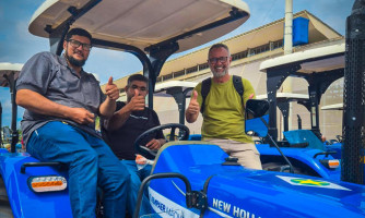 ARAPUTANGA RECEBE CAMINHÃO PRANCHA E TRATOR