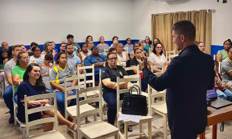 POLÍCIA CIVIL REALIZA PALESTRA SOBRE LEI MARIA DA PENHA NA ESCOLA JOSÉ EVARISTO