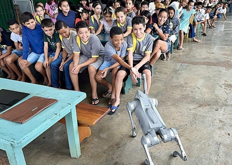 ROBÓTICA NA ESCOLA