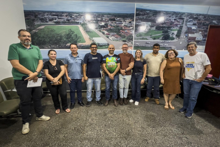 REUNIÃO DE SECRETÁRIOS MUNICIPAIS E PREFEITO