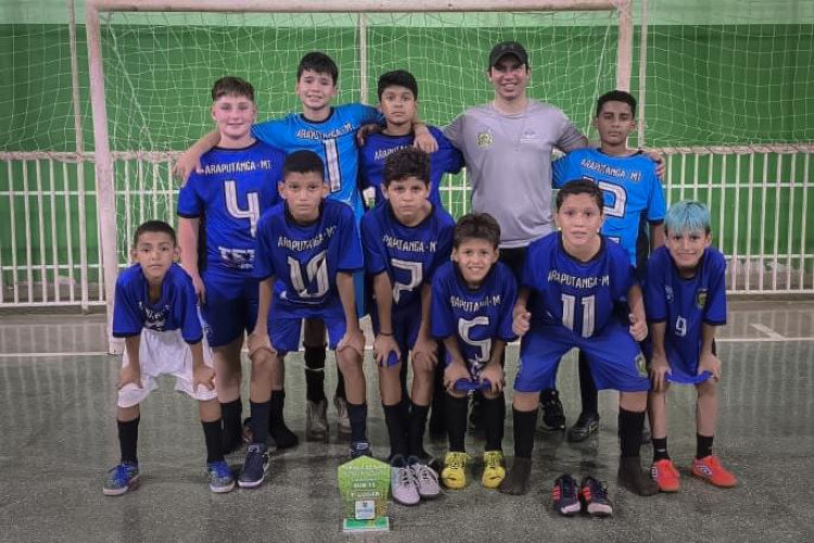 FUTSAL INFANTIL CONQUISTA MEDALHAS