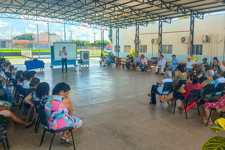 JANEIRO BRANCO NO GRUPO RAIO DE LUZ