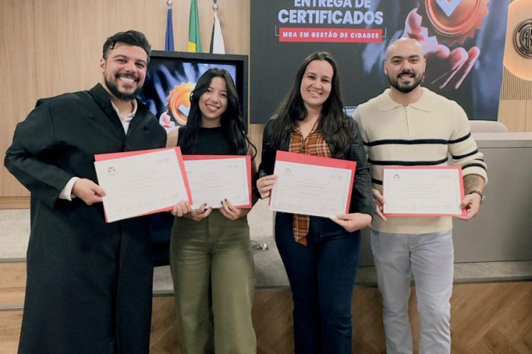 SERVIDORES RECEBEM MBA EM GESTÃO DE CIDADES