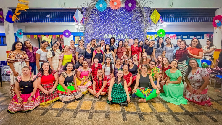 ARRAIÁ C.E.I. FLOR DE ROMÃ