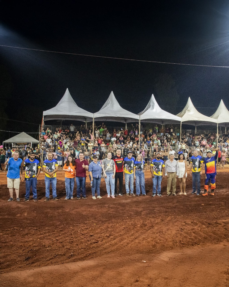 Araputanga Sedia 7ª Etapa da Liga Estadual de Motocross com Pilotos de Todo o Brasil