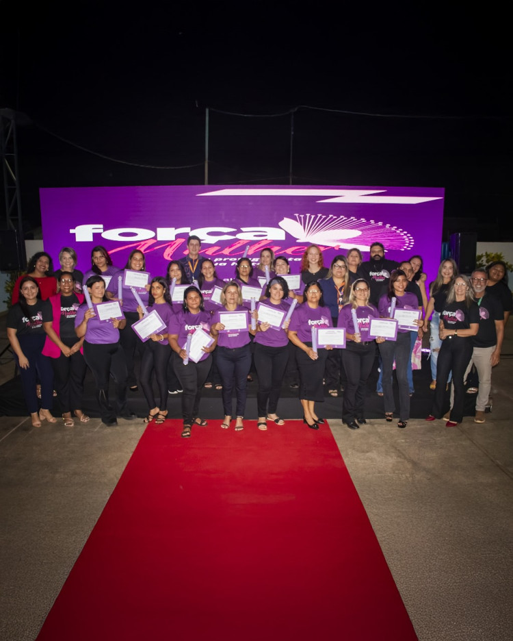 Formatura do Curso de Manicure e Pedicure celebra conquistas e empoderamento feminino