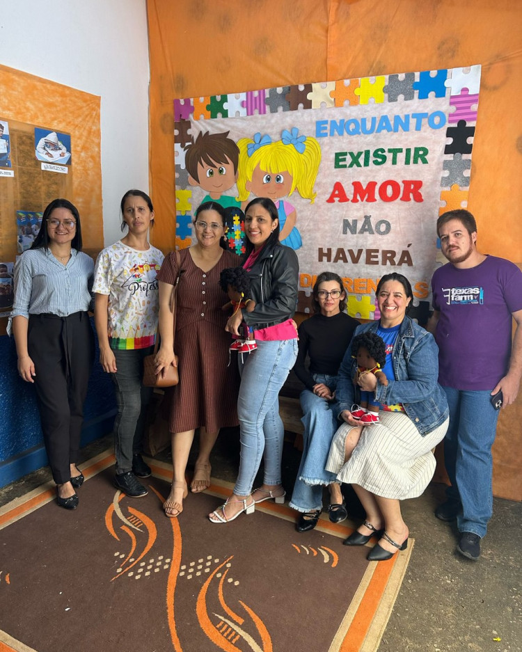 Inclusão e Empatia: Projeto “Mundo do Theo” Transforma a Comunidade das Botas