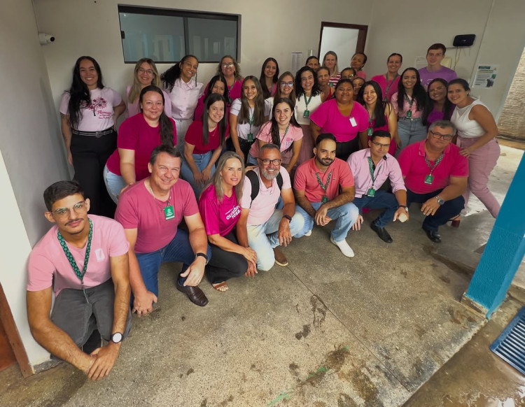 Prefeitura de Araputanga se veste de rosa em apoio ao Outubro Rosa