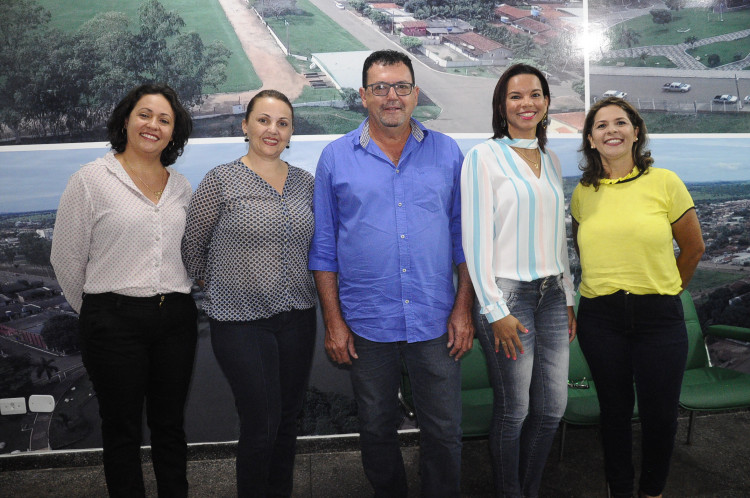 Profissionais de Educação da Rede Municipal de Ensino participam de curso pós-graduação.