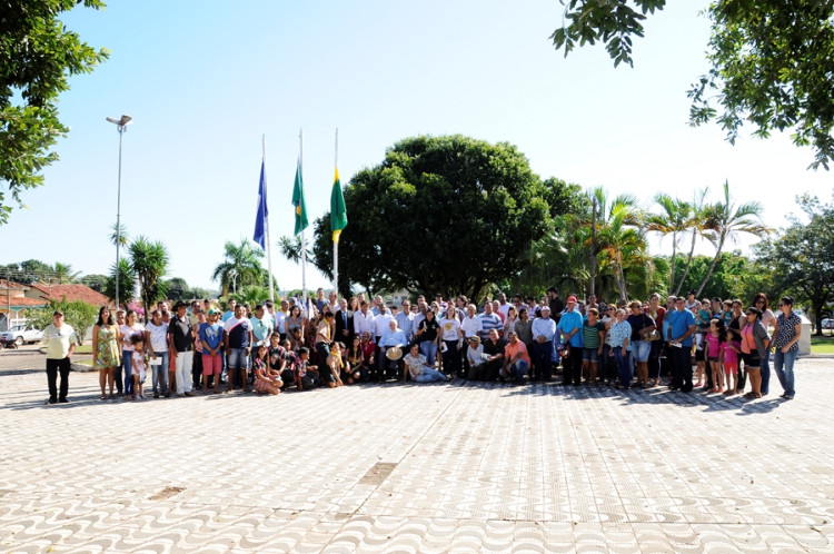 Ato Cívico 54º Aniversario de Araputanga 