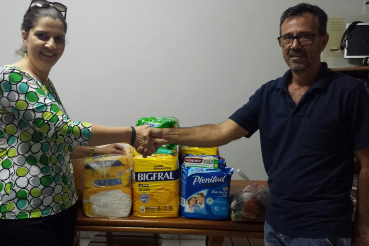 Secretaria de Ação Social recebe doação de fraldas geriátricas